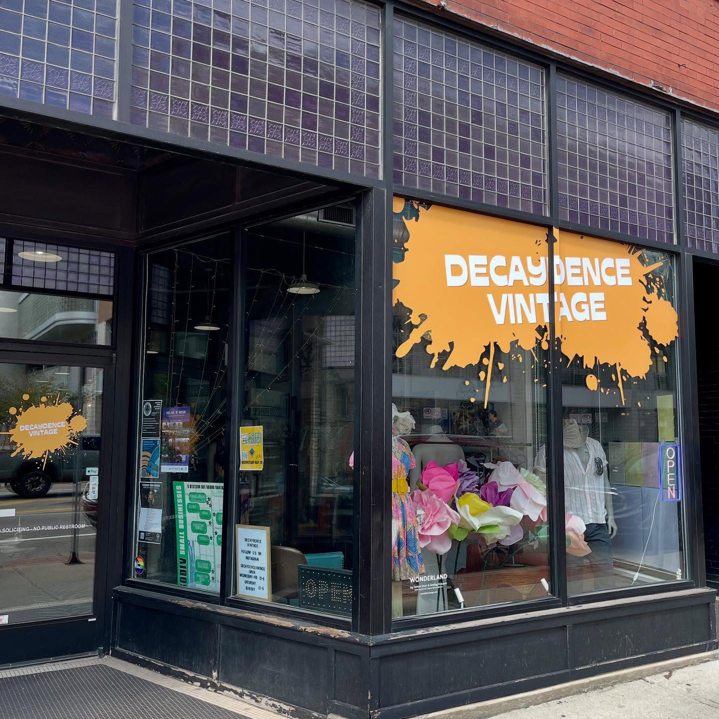 Front view of Decaydence Vintage in downtown Grand Rapids